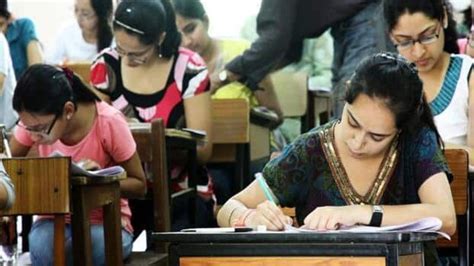 Cbse To Scrap Division Distinction In Class 10 12 Board Exams Mint