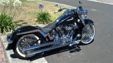 Softail Deluxe Exhaust - Page 2 - Harley Davidson Forums