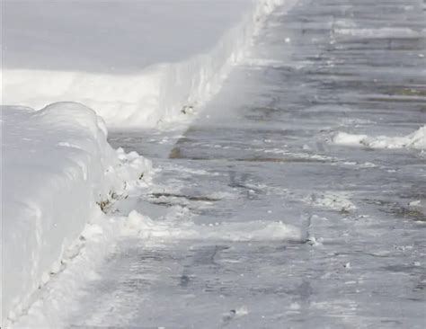 Best Ice Melt for Home Use: 5 Top-Notch Options 2024: Own The Yard