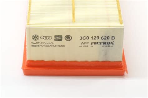 Audi and Volkswagen Air Filter Genuine Audi/Volkswagen 1K0.129.620.D ...