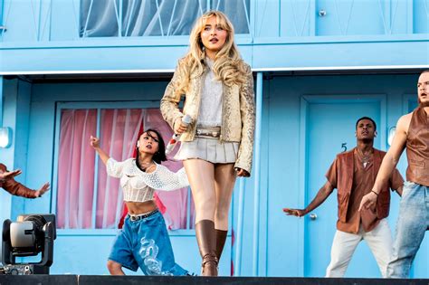 Sabrina Carpenter looks back on Coachella performance, pays tribute to