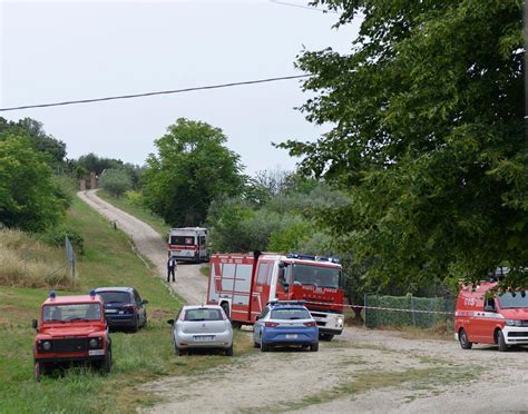 Pesaro Arcangelo Balduini Muore Schiacciato Dalla Motozappa