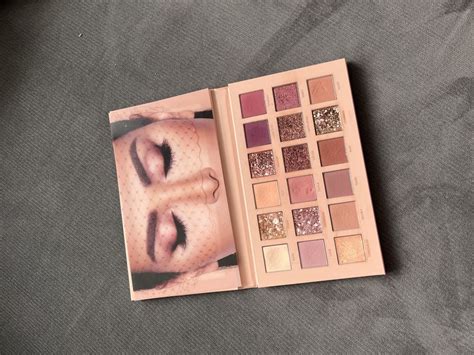 Paleta cieni huda beauty new nude Wrocław Śródmieście OLX pl