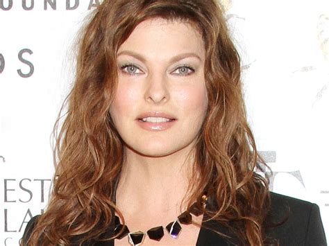 Linda Evangelista Est De Retour Apr S Le Scandale Du Coolsculpting