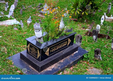 Black Muslim Malay Grave with Flowers and Arabic Koran Verses Kuching ...