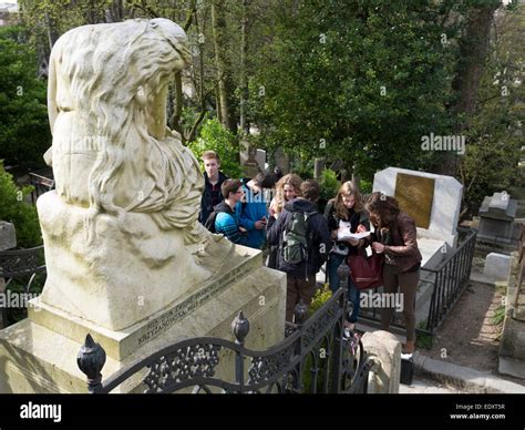 Students at the grave of Frederic Chopin in Pere Lachaise cemetery in ...