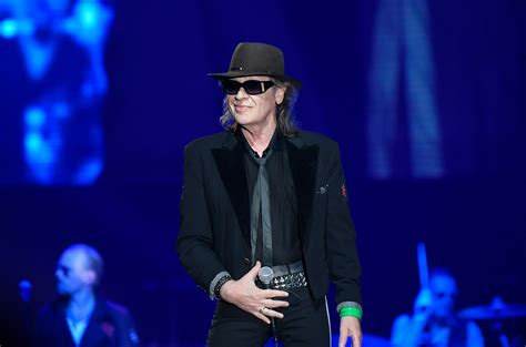 Udo Lindenberg Knie Operation geglückt so geht es dem Panikrocker