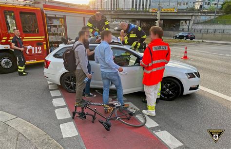 Fahrradfahrer schwer verletzt Einsatzbericht München Westend