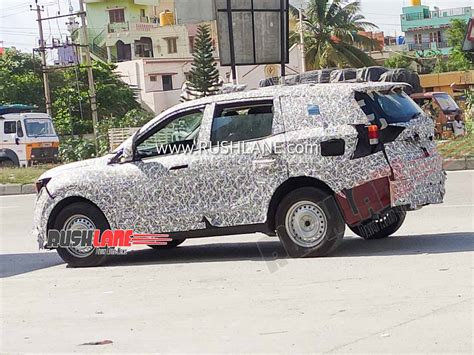 2021 Mahindra XUV500 Spied Testing Yet Again Ahead Of Launch RushLane