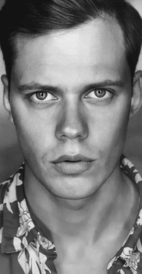 Pin Auf Bill Skarsgård Schauspieler