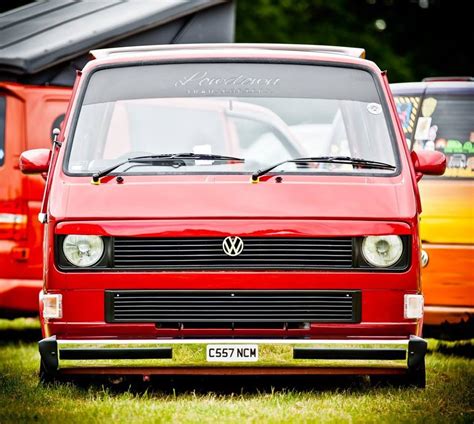 Vw T25 Lowered Slammed Vw Campervan Split Screen Bay Window Beetle Volkswagen T3 Vw Vanagon