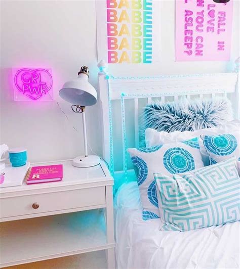 19 Preppy Room Ideas That Are Chic Calm Classy Room You Love