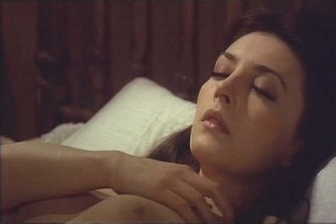 Maria Rosaria Omaggio Nude Pics Seite 1