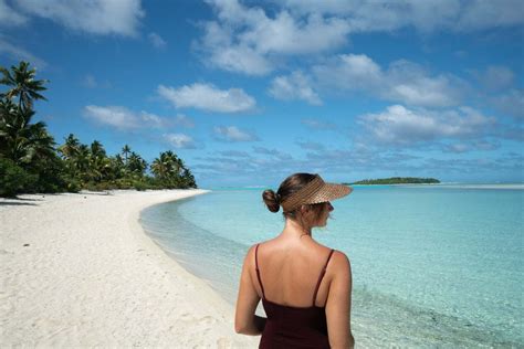 Explore Aitutaki's Best Beaches — A Beach Creature