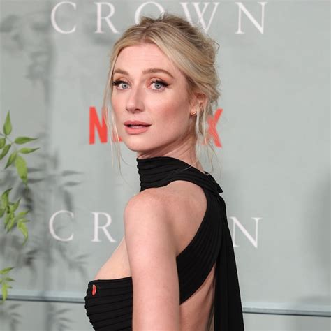 Elizabeth Debicki Channels Princess Diana at The Crown Premiere – rhode ...