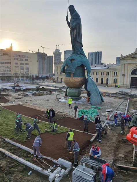 Vesi Sve E Biti Spremno Da Savski Trg Bude Otvoren Na Savindan Foto