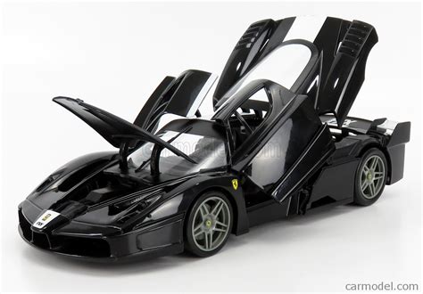 MATTEL HOT WHEELS J2864 Scale 1 18 FERRARI FXX 2005 BLACK WHITE