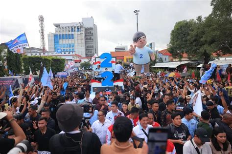 Ratusan Ribu Massa Banjiri Kirab Kebangsaan Prabowo Gibran Di Simpang