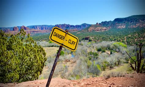 This Arizona Hiking Trail Offers Panoramic Mountain Views For Free