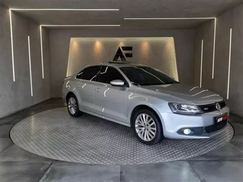 Volkswagen Jetta 20 Tsi Highline 211cv Gasolina 4p Tiptronic