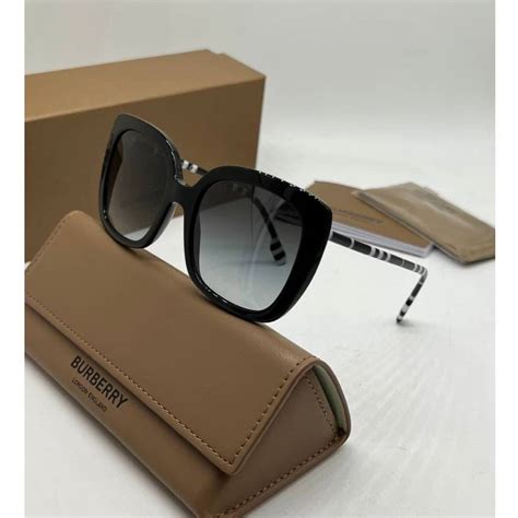 Burberry New Burberry Be4323 Caroll Square Sunglasses Black Grailed