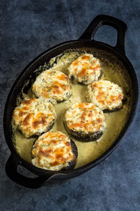 Stuffed Mushrooms In Creamy Pesto Sauce