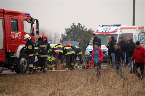 Wieliszew Wypadek Na Trasie Skrzeszew Wieliszew Dw Zablokowana