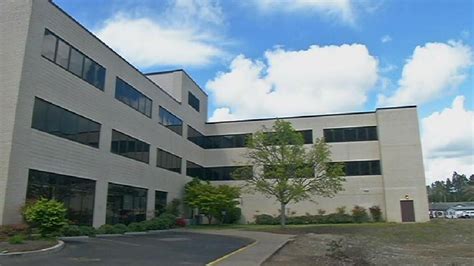 Old Roseburg hospital building gets remodeled, new tenants expected | KPIC