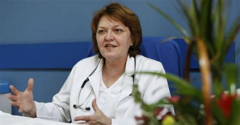 Prof dr Doina Dimulescu Unele suplimente şi ceaiuri interacţionează