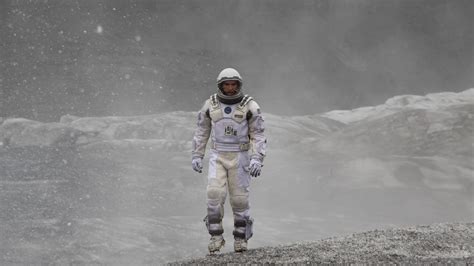 'Interstellar' Explained: Timeline, Ending, Themes, and Meaning | No ...