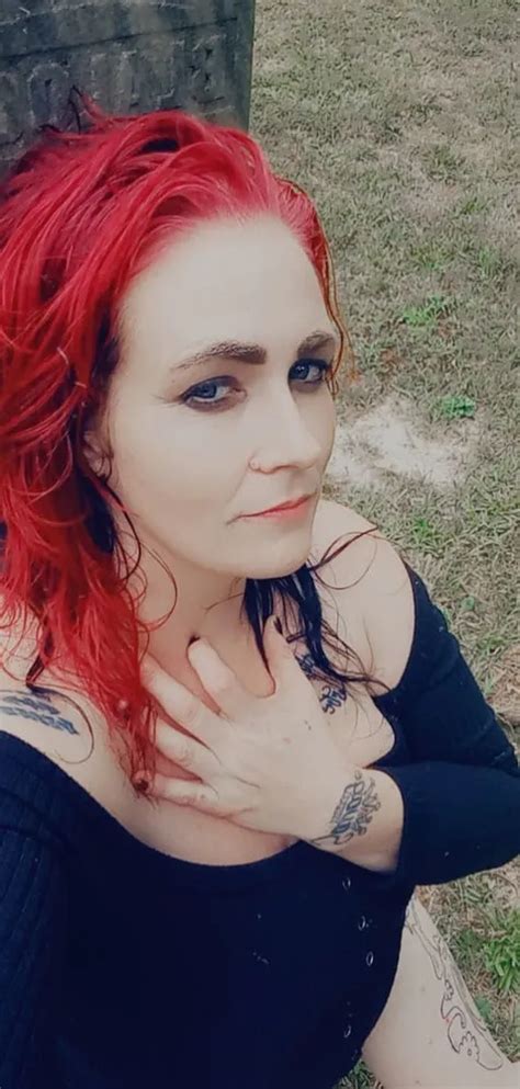 Fun Day At Grave Yard 14 Nude Pics XHamster