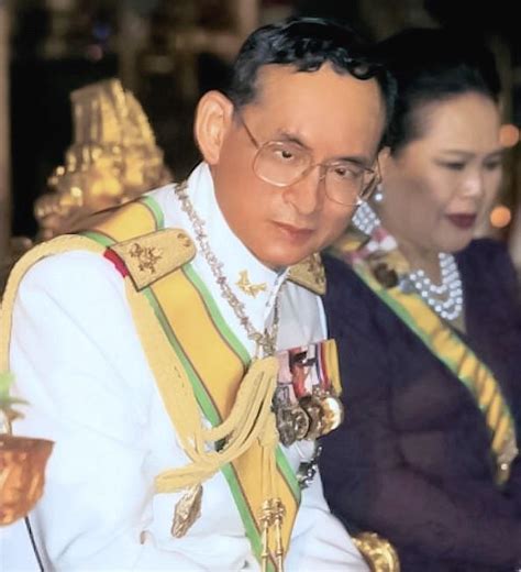 Long Live His Majesty The King And Her Majesty The Queen Of Thailand