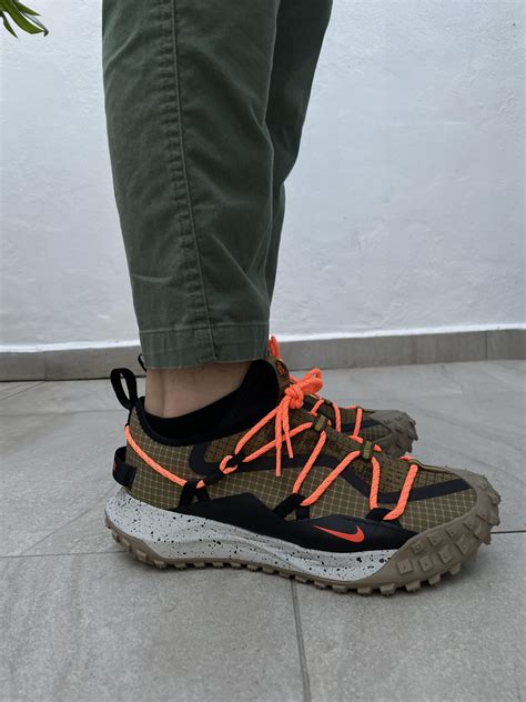 Nike Acg Mountain Fly Low Gore Tex Se Pretty Tight Ama R Sneakers