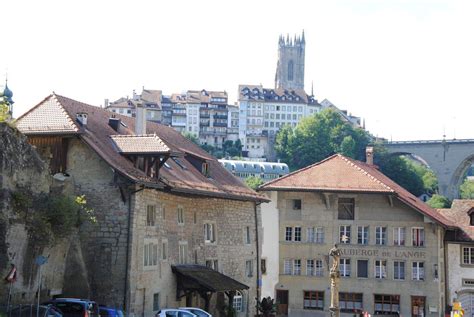 Les collégiales de Berne et Fribourg dans le diocèse de Lausanne un