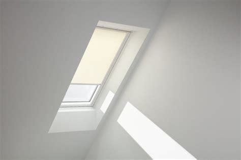 VELUX SJENILO ZA KROVNI PROZOR RFL M06 1086 Bež