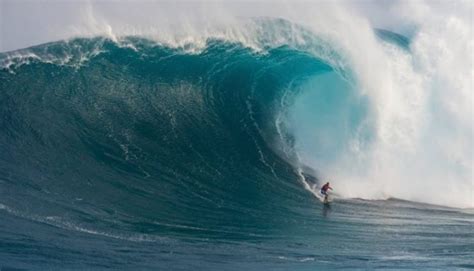 Surfista Baiano M Rcio Freire Morre Surfando Em Onda Gigante Em