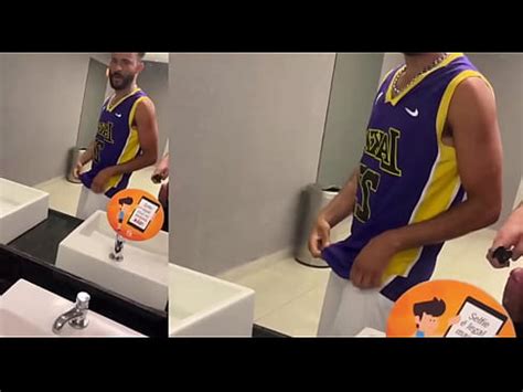 O Fortao Me Pegou No Banheiro Da Academia XVIDEOS