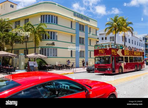 Art Deco Ocean Drive in Miami Beach Florida Stock Photo - Alamy