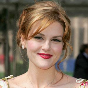 Sara Rue Nude Photos Leaked Online Mediamass