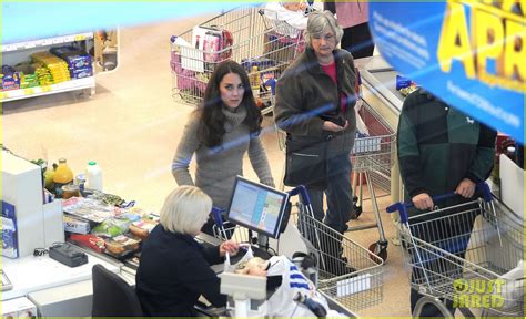 Duchess Kate Gets Groceries At Tesco Photo 2603157 Kate Middleton