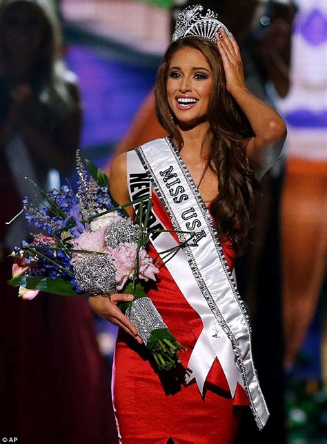 Miss Nevada Nia Sanchez Takes Miss Usa 2014 Crown Daily Mail Online