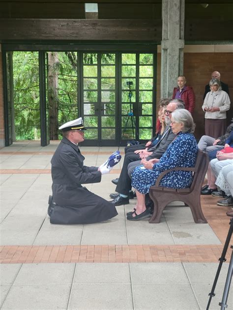 A Mother S Fight For Her Gay Son S Military Honors Portland Mercury