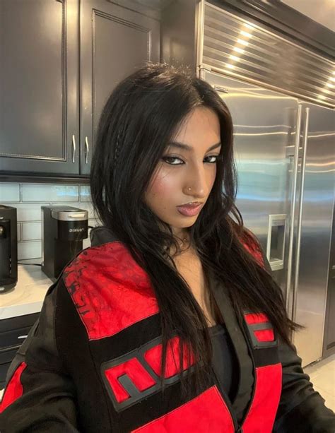 Lara Raj (Katseye) : r/VindictaRateCelebs