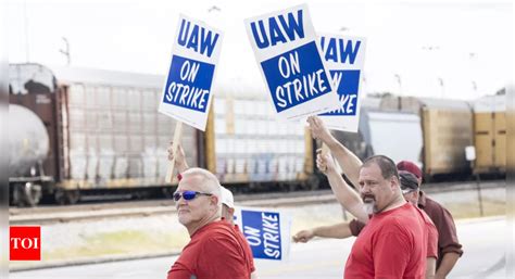 Us Auto Workers Eye Expanded Strike As Talks Continue Times Of India