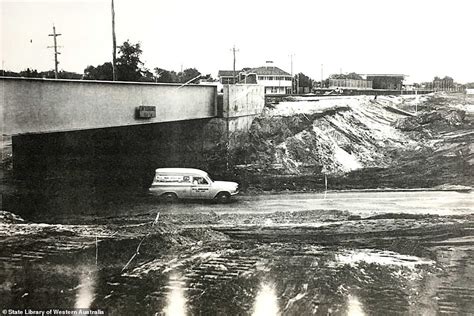 Bayswater Bridge In Perth Demolished After Dozens Of Trucks Crashed Into It Daily Mail Online