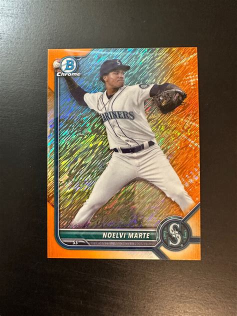 2022 Bowman Chrome Prospects Noelvi Marte BCP 186 Orange Shimmer