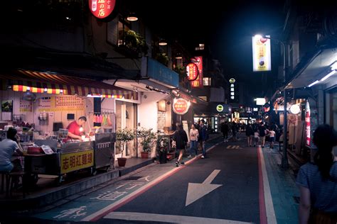 Evening Street Vibe In Taipei Taiwan Oc X R Cityporn