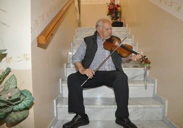 Muere a los 75 años el violinista de troveros de La Alpujarra Miguel