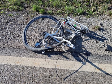 Schwerer Verkehrsunfall Auf Der B Feuerwehr Ansbach