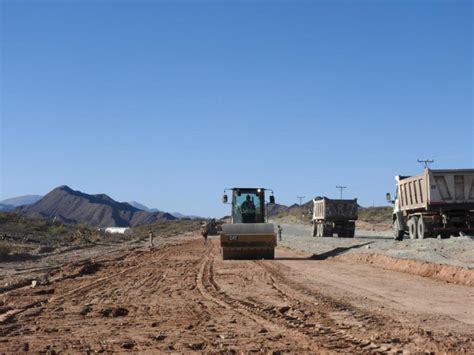 Noticia Ejecutan obras de pavimentación en dos tramos de la ruta